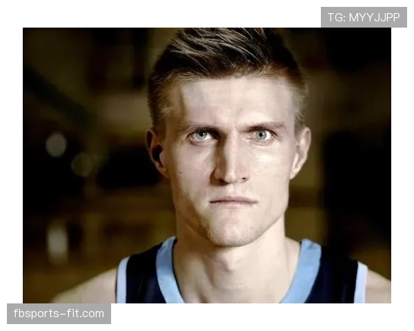 基里连科通过高效挡拆制造错位，提升球队防守转换效率