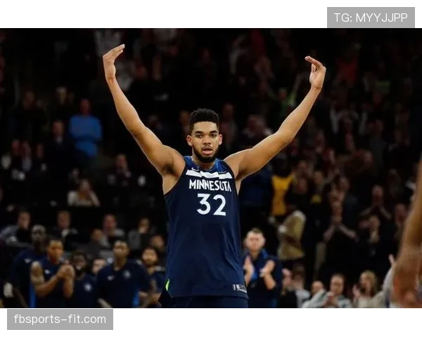 武切维奇低位单打效率下滑，对比唐斯内线作用显差异